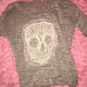 Lace skull shirt